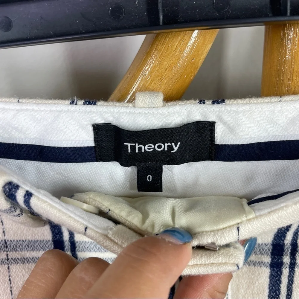 Theory Wool Cropped Plaid Cream and Navy Pants sz 0 - Picture 5 of 5